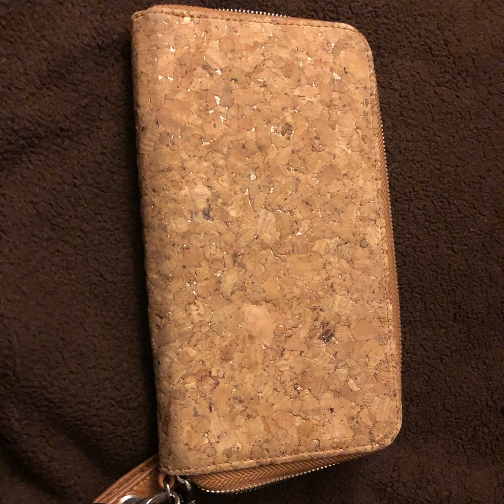 Jewell wallet